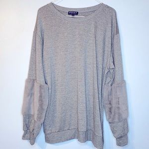 Poof New York Sweatshirt with poofy sleeves
